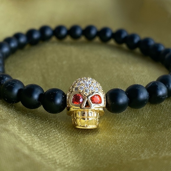 Matte Onyx Gemstone With Gold Zircon Skull Charm - Picture 5 of 7